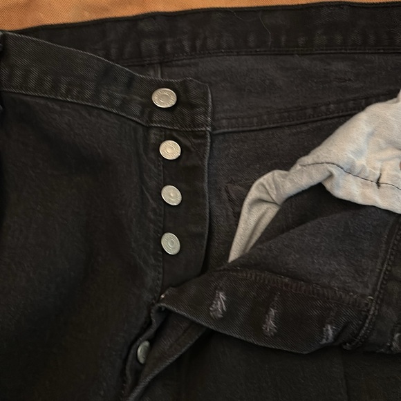 Levi’s 501. Very clean, no tears stains or rips. Item 1127 - Picture 2 of 8